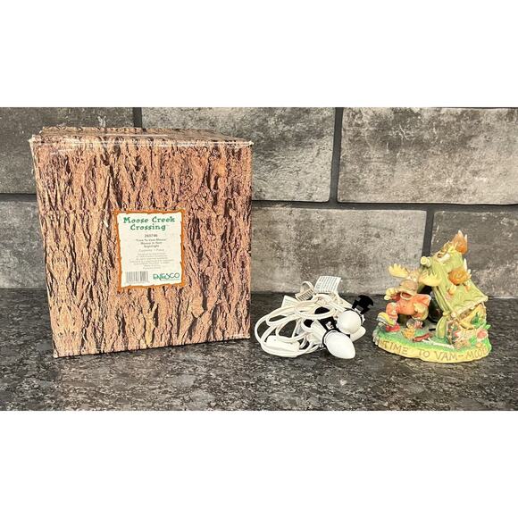 Enesco Moose Creek Crossing “Time to Vam-Moose” 1996 Nightlight #260746 - Picture 1 of 13